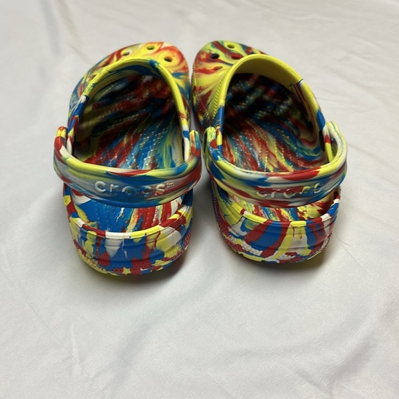 Marbled Crocs - Picture 3 of 6